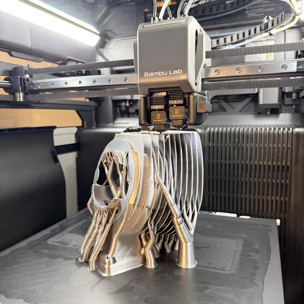 Stampa 3D di un componente meccanico.